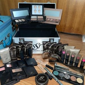 SST Professional makeup